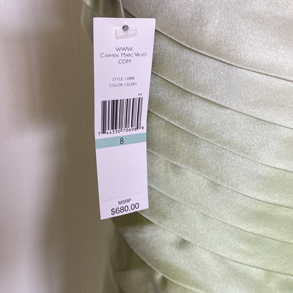 Carmen Marc Valvo NWT celery green bandage dress - Picture 4 of 10